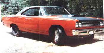 1969 Road Runner3.jpg (9894 bytes)