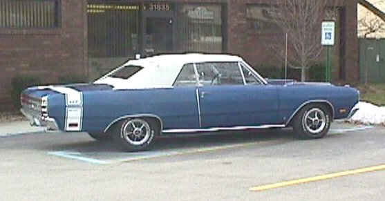 1969DodgeDartGTSConvertible.jpg (33572 bytes)