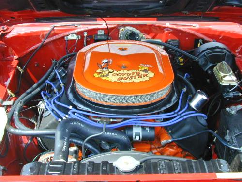 B-1969_Plymouth_RoadRunner2_Engine.jpg (46197 bytes)