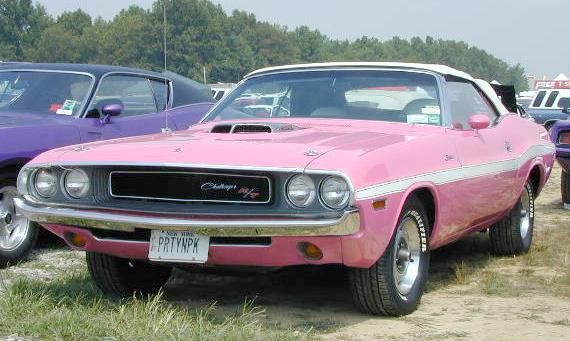 E-1970_Dodge_Challenger_LeftFront.jpg (42117 bytes)