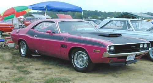 E-1970_Dodge_Challenger_TA2_FrontRight.jpg (25336 bytes)