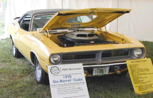 E-1970_Plymouth_Cuda_RightFront.jpg (31560 bytes)