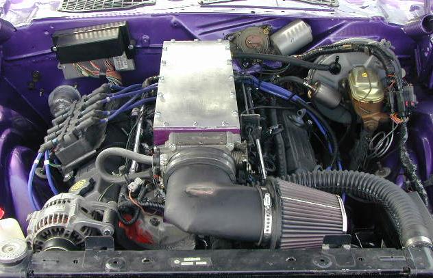 E-1971_Plymouth_Cuda_Engine.jpg (58920 bytes)